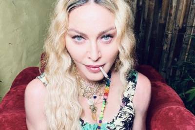 Мадонна отпраздновала День рождения на Ямайке с бойфрендом и детьми: яркие фото
