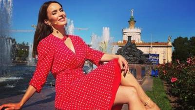Звезда «Кармелиты» Юлия Зимина неожиданно вышла замуж — фото