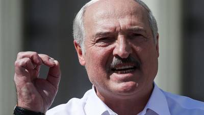 Лукашенко заявил о возможном превращении Белоруссии в кордон против РФ