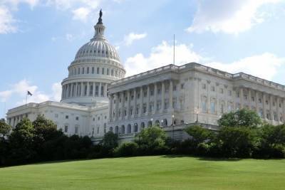 Члены Палаты представителей США раскритиковали Россию за предложение помощи Белоруссии
