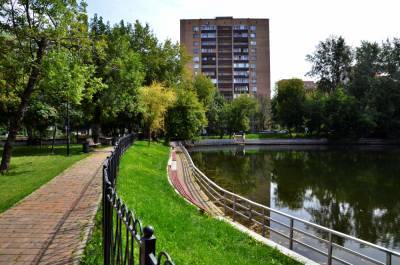 Реконструкцию 15 прудов в Москве завершат до конца года