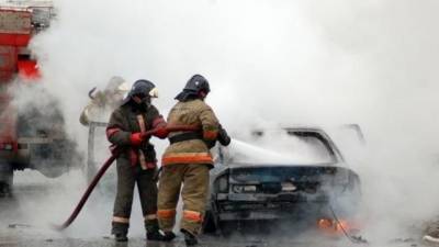 На Выборгском шоссе сгорел "Форд"