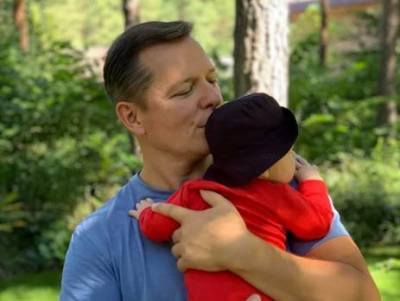 Ляшко впервые показал лицо своего трехмесячного сына: трогательное видео