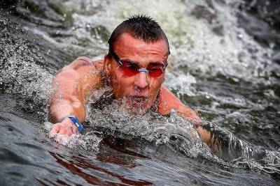 Житель Ярославля стал чемпионом по плаванию на открытой воде