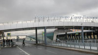 Более 20 рейсов из Пулково отменено во вторник
