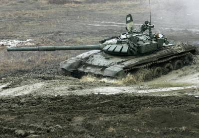 Во время учений в Кемеровской области российские танки Т-72 ушли на пять метров под воду