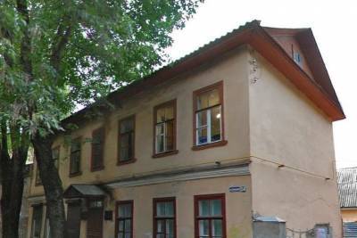 Дом XIX века продают в центре Пскова