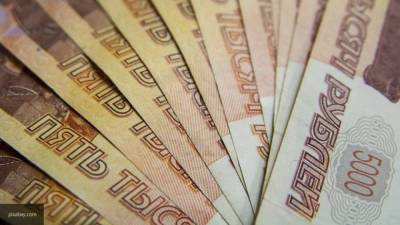 Большинству россиян удается откладывать деньги с зарплаты