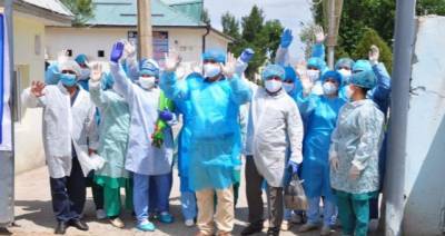 Таджикские врачи: «ангелы спасения» на передовой фронта борьбы с коронавирусом