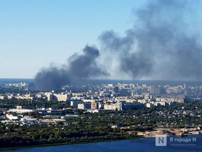 Крупный склад лакокрасочной продукции горит в Нижнем Новгороде