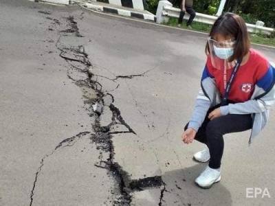 На Филиппинах произошло сильное землетрясение