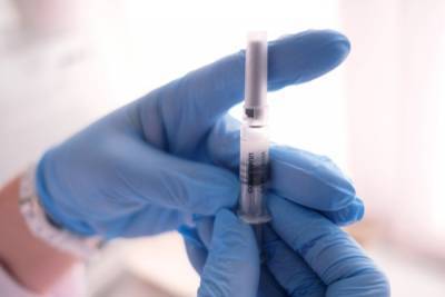 Глава Минздрава РФ: северные регионы первыми получат вакцину против гриппа