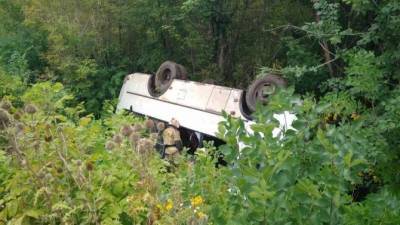 Под Оренбургом опрокинулся автобус – погибла пассажирка