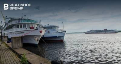 Прокуратура проверяет безопасность судоходства из-за остановки теплохода вблизи Болгара