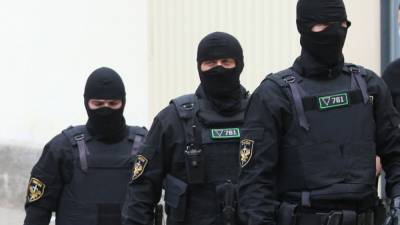 Источник рассказал, как белорусские силовики отнеслись к задержанным россиянам