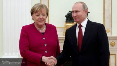 Путин и Меркель в ходе телефонных переговоров обсудили Белоруссию
