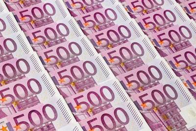 Официальный курс евро на среду вырос до 87,34 рубля