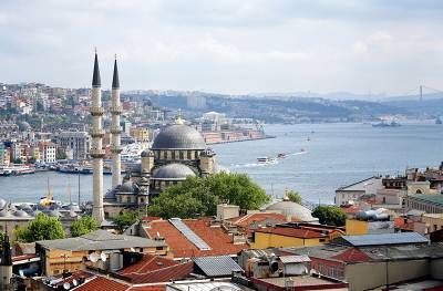 Российские туроператоры снизили цены на отдых в Турции