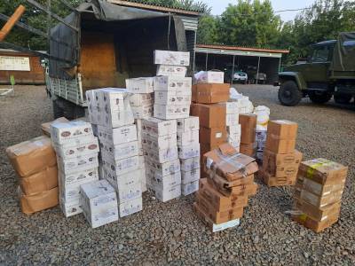 В Тарасовском районе сотрудники ФСБ задержали полтонны контрабандных конфет