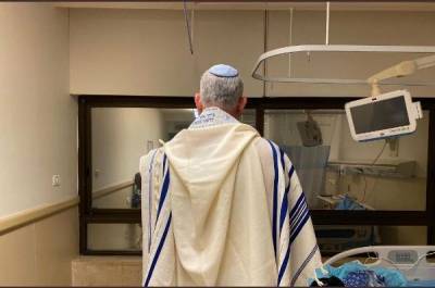 Будущего премьера Израиля после операции перевели из больницы в гостиницу