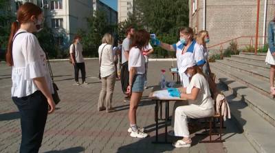 Школьников и родителей в России напугали немедленной изоляцией: Новые правила Роспотребнадзора