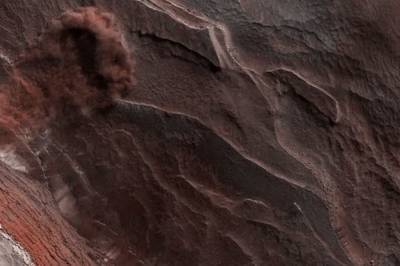 NASA показало "лавину" на Марсе