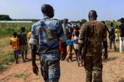 Поднявшие мятеж военные в Мали арестовали ряд министров - СМИ