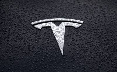 Сколько стоит Tesla: как аналитики оценивают компанию Илона Маска