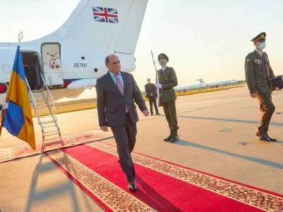 Британский министр обороны приехал в Киев