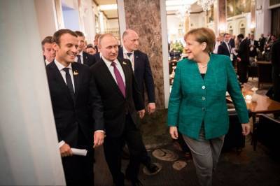 Европейские лидеры выстраиваются в очередь, чтобы обсудить с Путиным Белоруссию