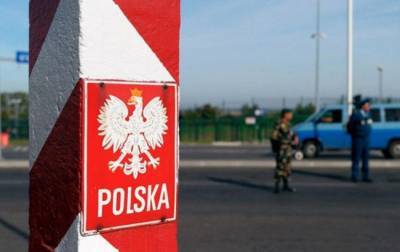 Польша открыла границы для беженцев из Беларуси