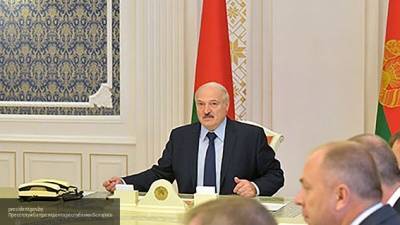 Лукашенко развернул боевые подразделения армии на западных границах