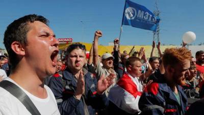 Власти Белоруссии пригрозили участникам забастовок уголовным кодексом