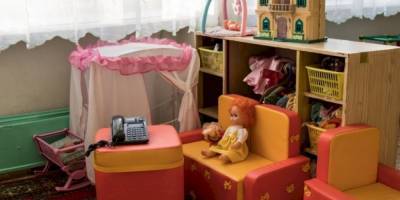Власти Свердловской области передумали снимать ограничения с детских садов