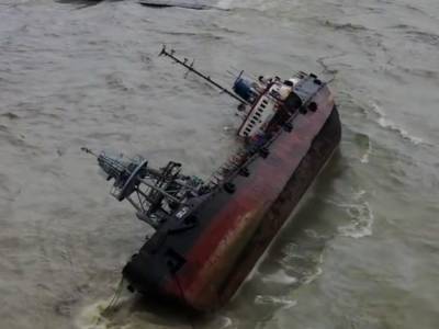 Нет никаких технических проблем поднять танкер DELFI со дна Черного моря - эколог