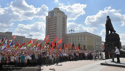 Сто рогачевцев приехали на минский митинг в поддержку главы РБ