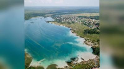 "Мальдивы" Ленинградской области утопают мусоре