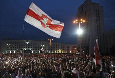 Акция протеста в Минске собрала около 10 тыс. человек