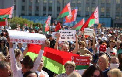 В Гомеле митинг в поддержку Лукашенко прошел с песнями и флагами