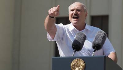 «Я живой и буду жить»: Лукашенко выступил с речью на митинге в его поддержку