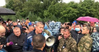 Глава Башкортостана прибыл для диалога с протестующими на Куштау