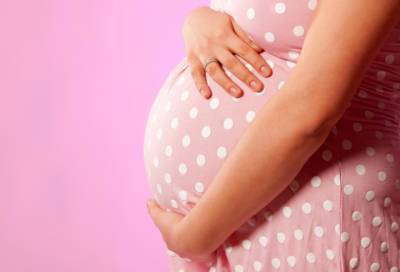 Ученые выяснили, что беременность повышает риск тяжелого течения COVID-19