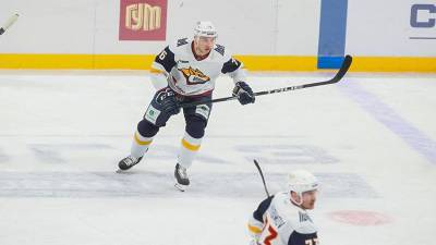 Хоккеист Андрей Чибисов объяснил возвращение «Металлург» из АХЛ