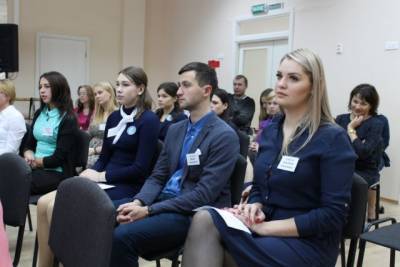 Молодых учителей в Хабаровском крае поддержат рублём
