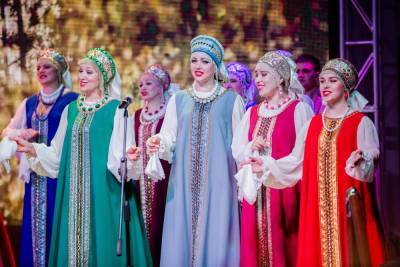 Ансамбль народной песни "Русский терем" выступит в Южно-Сахалинске