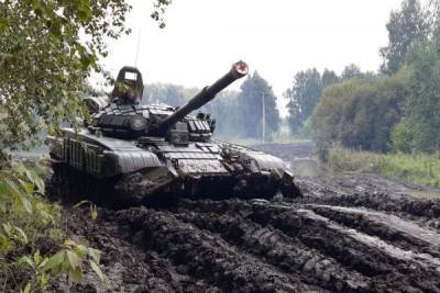 Около 8 тыс. военнослужащих танковой дивизии ЦВО подняты по тревоге