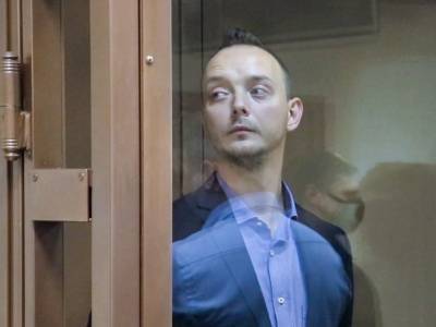 Адвокаты Сафронова обратились в Генпрокуратуру с жалобой на следователя