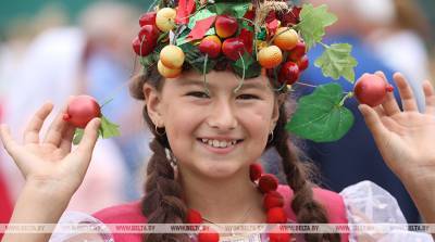 ФОТОФАКТ: Яблочный Спас празднуют в Полоцке