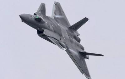 Китай перебрасывает к границам с Индией истребители пятого поколения Chengdu J-20, — Злой Одессит