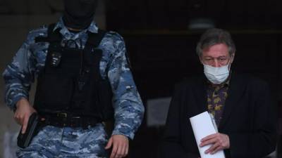 Процесс по делу Ефремова прервали из-за объявленной в суде эвакуации